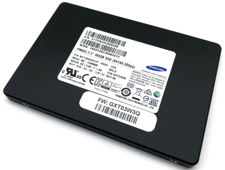 Samsung MZ-7LM9600 960 GB PM863 SATA 6.0 Gbps 2.5" Read Intensive Solid State Drive
