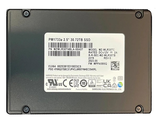 Samsung MZ-WLR30TC 30.72 TB PM1733a PCIe Gen4 x4 U.3 (2.5") Read Intensive Solid State Drive