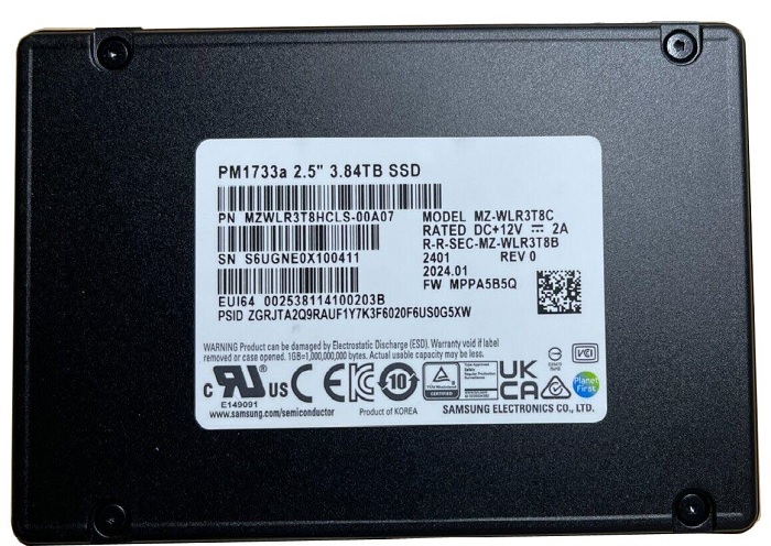 Samsung MZ-WLR3T8C 3.84 TB PM1733 PCIe Gen4 x4 2.5" Read Intensive Solid State Drive