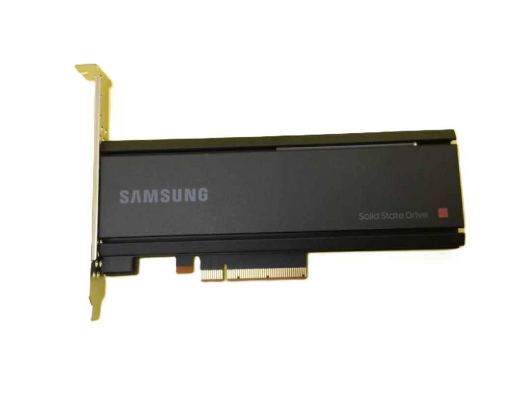 Samsung MZPLJ3T2HBJR-00AH3 3.2 TB PM1735 PCIe 4.0 x8, NVMe AIC (Half-Height Half-Length) Enterprise/Mixed-Use Solid State Drive
