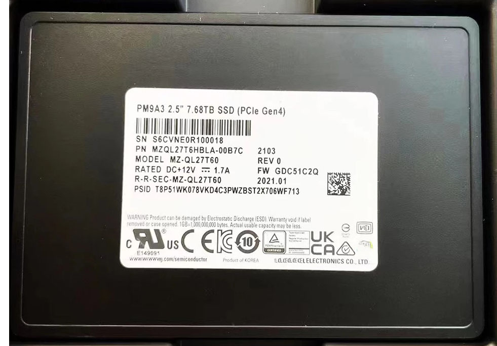 Samsung MZQL27T6HBLA-00B7C 7.68 TB PM9A3 PCIe Gen4 x4, NVMe 1.4 2.5 inch Enterprise / Data Center Read Intensive Solid State Drive